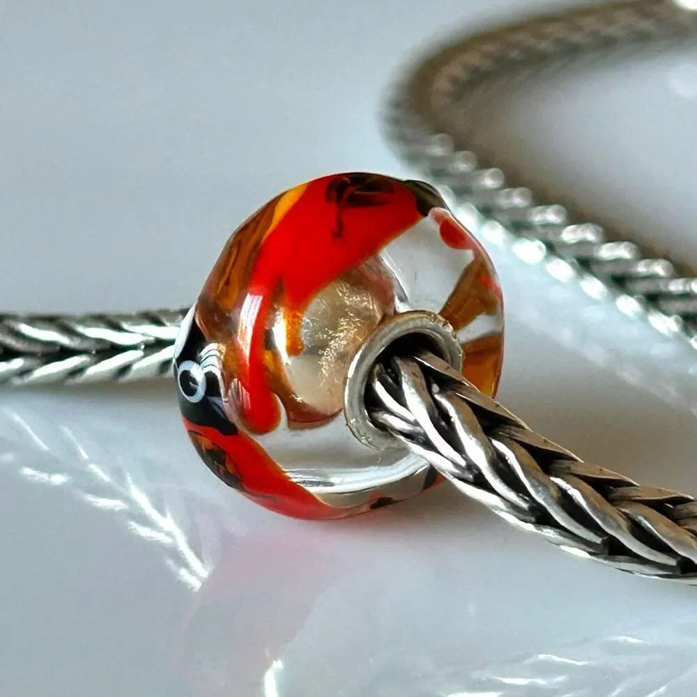 TROLLBEADS Red Black & Yellow Bird Critter Unique LAA 925S NEW! Shimmer Base
